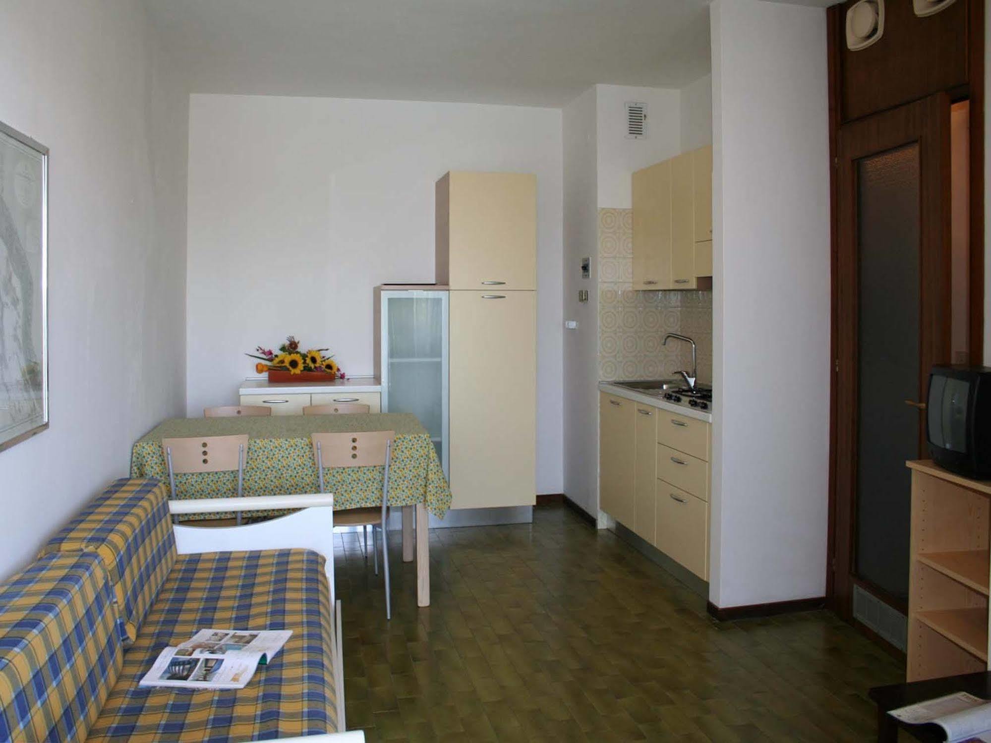 Casa Marina Apartment ลินญาโน ซับเบียโดโร ภายนอก รูปภาพ